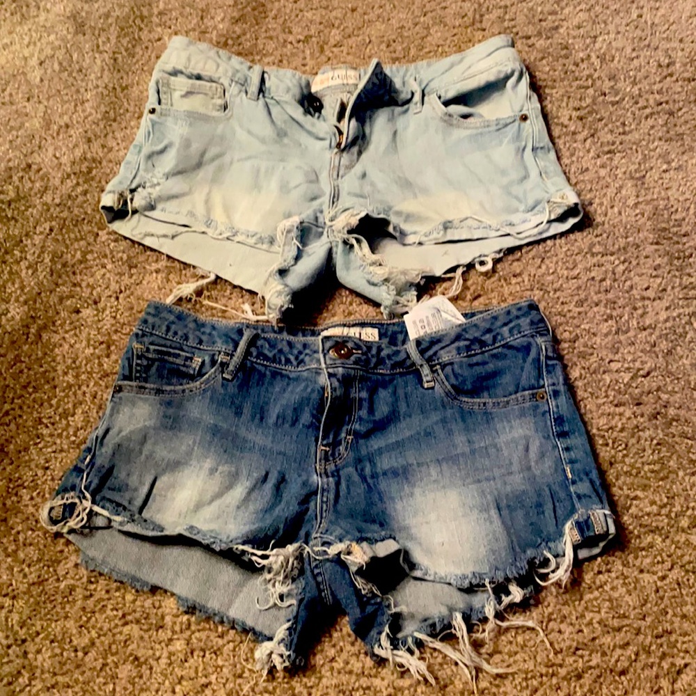 2 for 1 deal guess jeans